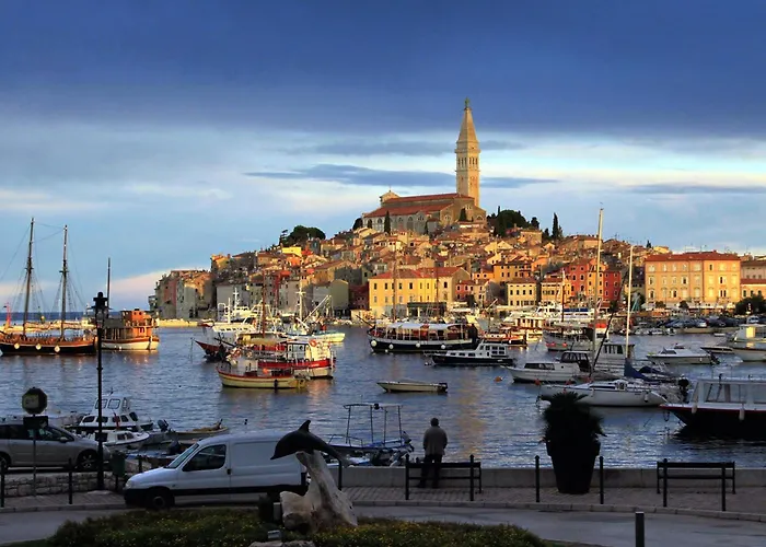 With Parking Space - 22525 Rovinj
