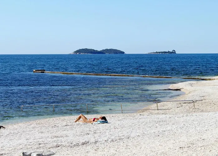 With Parking Space - 22525 Rovinj