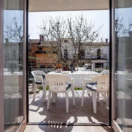 Apartment With A Parking Space - 22525