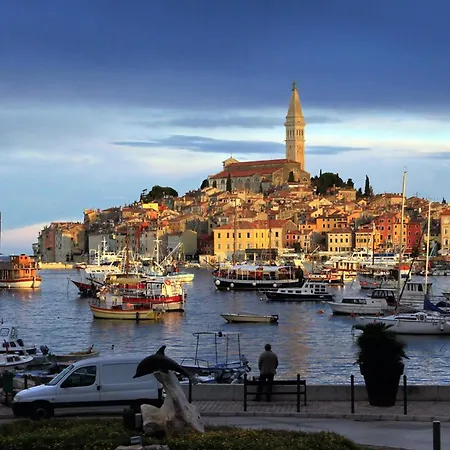 With A Parking Space - 22525 Rovinj