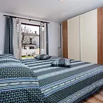 With Parking Space - 22525 Ρόβινι